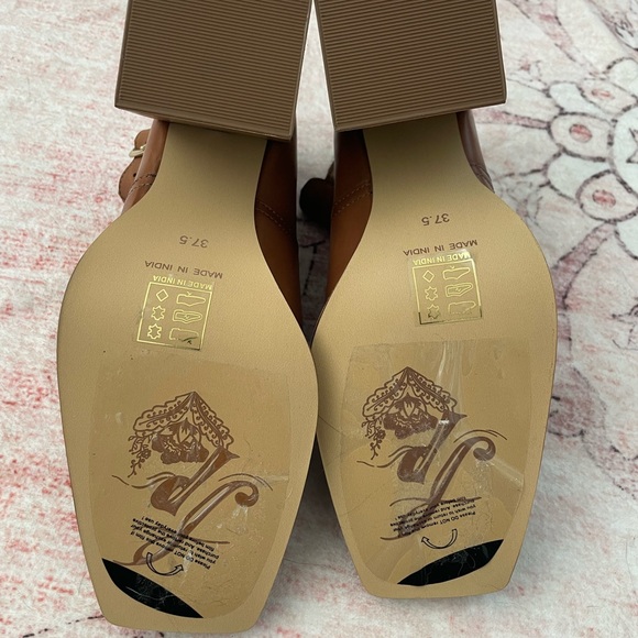 Free People Brady Buckle Bootie. Size 37.5 or 7.5 NWT. 3" heel. - Picture 10 of 11